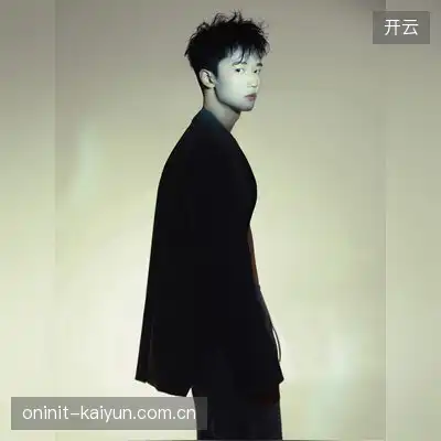 夏鹭茵